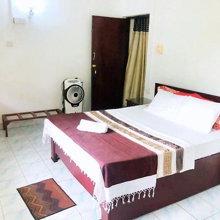 קנדי Chandi Mahal Homestay מראה חיצוני תמונה